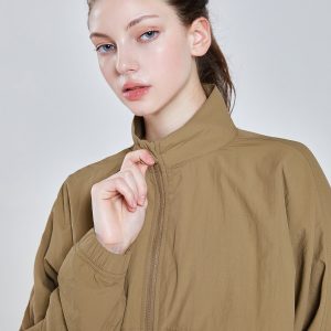Highneck Out-String Windbreaker